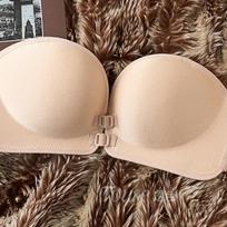 Juoda be petnešėlių liemenėlė su priekine sąsaga Push Up Neslystanti Kasdieniai apatiniai M beige