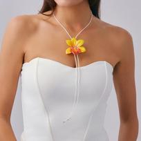 Fashion Three-Dimensional Simulation Flower Necklace Choker Personalized Long Wax Thread Fabric Flower Necklace beige