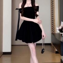 Black one-word slanted shoulder off-the-shoulder tube top dress for children's summer new seaside vacation beautiful bud dress XL black