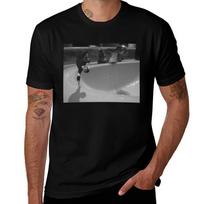 Tony Hawk skateboarding in the sink TShirt Gym Wear Breathable Short Sleeve Tee L gray