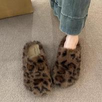Madingi medvilniniai šlepetės su leopardo kailiu, žieminiai plokščiapadžiai, moteriški 2025 m. tendencijos, nauji madingi šilti kasdieniai jaukūs namų batai su dirželiu per kulną, šlepetės 40 leopardo rašto spalva