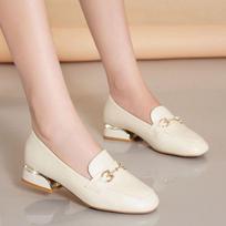 Tikros minkštos odos moteriški mokasinai, britiško stiliaus, seklios burnos, laisvalaikio, universalūs, neslystantys, vieno pedalo darbiniai moteriški odiniai bateliai. 35 beige