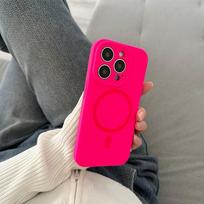 Liquid Silicone Phone Case IPhone 16 Pro Max With Strong MagSafe Magnet Full Coverage Anti-Drop Shockproof Design iPhone 16 red