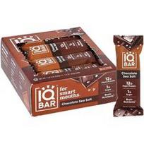 IQBAR, Augalinių baltymų batonėlis, šokoladinė jūros druska, 12 batonėlių, po 1.6 uncijos (45 g)