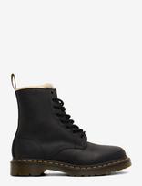 Dr. Martens - 1460 Serena Black Burnished Wyoming - Aulinukai plokščiu kulnu - Juoda
