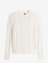 Tommy Jeans - Tjm Slm Badge Cable Knit Sweater - Apvalios apykaklės megztinis - Balta