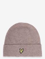 Lyle & Scott - Lambswool Blend Ribbed Beanie - Kepurė - Ruda