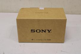 DSLR fotoaparatas Sony  SALE OUT.  FX30B 35mm Interchangeable-Lens Cinema Camera (without XLR) |  DAMAGED PACKAGING