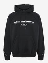 New Balance - Trackside Fleece Hoodie - Sportinis džemperis su gobtuvu - Juoda
