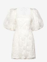 Bubbleroom - Puff Sleeve Embroidered Dress - Trumpa suknelė - Balta