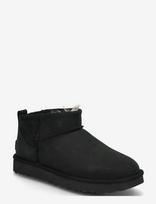 UGG - W Classic Ultra Mini Nubuck - Aulinukai plokščiu kulnu - Juoda