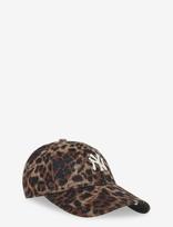 New Era - Wmns Cosy Leopard 9Forty Neyy - Kepurė - Ruda