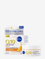 Nivea - Q10 Anti-Wrinkle Energy Radiance Boost Day Cream - Dieninis veido kremas - Nude