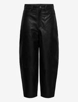 InWear - Jokoiw Barrel Leather Jeans - Odinės tamprės-kelnės - Juoda