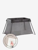BabyBjörn - Babybjörn Travel Cot Light, Black + Fitted Sheet - Kelioninė lova - Juoda