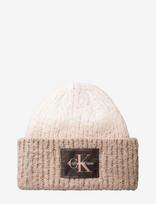 Calvin Klein - Brush﻿ed Ombre Chunky Rib Beanie - Kepurė - Smėlio