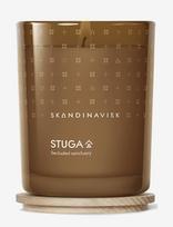 Skandinavisk - Stuga Scented Candle - Kvapni žvakė - Ruda