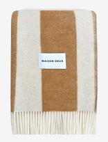 Maison Deux - Rough Stripe Blanket - Chocoloate Bordeaux - Antklodė ir užtiesalas - Smėlio