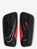Nike - Nike Mercurial Flylite Superlock Football Shinguards - Sportinės blauzdų apsaugos ir rankovės - Juoda