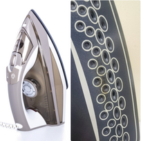 Camry CR 5018 Steam iron 3000W (Sample with visual defects on the soleplate, Damaged packaging)