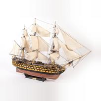 „HMS Victory“ – legendinis britų karo laivas 1:87