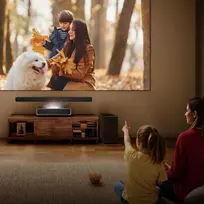 Hisense PT1 Ypač trumpo nuotolio projektorius UHD 4K (3840x2160) 3D Juoda