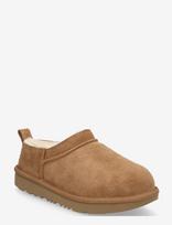 UGG - K Classic Micro - Šlepetės ir batai kambariams - Ruda