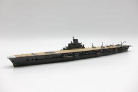 Special Series Japanese Navy Aircraft Carrier Taiho Plastic Model 1/700 No.21 (Wood Deck) pilka spalva