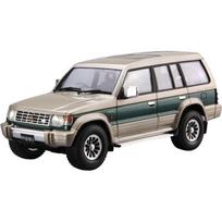 Aoshima The Model Car No.107 1/24 Mitsubishi V43W Pajero Super Exceed '91 Plastic Model Kit gray
