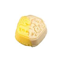 Durable Waterproof Faux Ice Skin Mooncakes Model Easy To Carry Durable PVC Food Replicas For Outdoor Wedding Decors beige