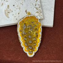 Pre-owned Wax Amber Pixiu Pendant with Full Diamond Accents - Retro Style Ceramic Sweater Chain Jewelry. brown