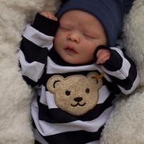 46 cm Reborn Doll Baby Žaislas Darren Gyvenimas Pažangus 3D Dažytas Kūdikių Žaislinė Lėlė Realistiška Medvilnė Silikoninis Kūdikis Naujagimio Lėlės Vaiko gimtadienio Kalėdinės dovanos Cloth body doll black