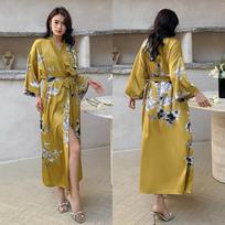 Didelio dydžio moteriškas ilgas chalatas, naktiniai marškiniai, gėlėtas kimono, vonios chalatas, chalatas, namų drabužiai, pavasaris, vasara, laisvas, kasdienis, satininis, namų suknelė One size beige
