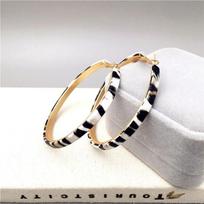 Matinio juodo odinio didelio lanko auskarai Per didelis auskaras Moteriškas apskritimas Elegantiškas Pietų Korėja Paprastas Asmenybė Mada Yellow Leopard Print Matte Gold 6cm white