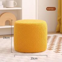 Modernus medinis suoliukas batams su minimalistiniu dizainu namų prieangio dekoravimui 20x19cm geltona