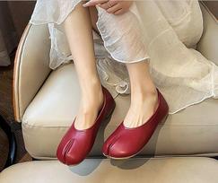 Japoniško stiliaus Tabi Ninja batai moterims Jaukūs odiniai plokščiapadžiai Split Hoof Toe Loafers Femme Mary Jeans Mocasins Moteriški balerinos batai 36 beige