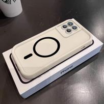 Dėklas realme 8 4G 8 5G 8 Pro Stilingas magnetinis silikoninis dėklas Atsparus smūgiams Belaidžio įkrovimo dangtelis realme 8 4G white
