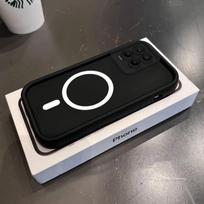 Dėklas realme 8 4G 8 5G 8 Pro Stilingas magnetinis silikoninis dėklas Atsparus smūgiams Belaidžio įkrovimo dangtelis realme 8 4G black