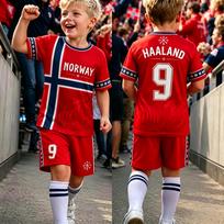 2026 Berniukų HAALAND Nr.9 Futbolo Marškinėlių Šortų Rinkinys Moterims Vyrams Norvegijos Futbolo Gerbėjams Marškinėlių Šortų Rinkinys Vaikams Sportinis Kostiumas 2 Dalių Rinkinys 160