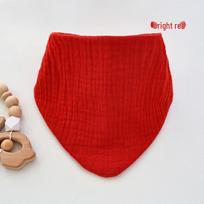 Solid Color Four-Layer Gauze Triangle Bib for Newborns ryškiai raudonos spalvos