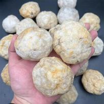 Natural Unopened Agate Geode Raw Crystals Mineral Energy Healing Rough Stones Crystal Cluster Cave Collection Specimen decor 15-20g white