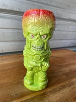 Geeki Tikis MARS ATTACKS! Marsietiškas kareivis 18 uncijų keraminis Tiki puodelis 8 L