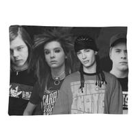 Tokio Hotel Tom Kaulitz Antklodė Minkšta Šilta Flanelinė Mesti Antklodė Patalynė Lovai Svetainei Iškylai Kelionei Namams Sofai Size: 75*100cm, Weight: 280 GSM