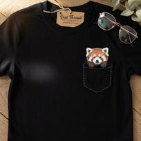 Red Panda Pocket T Shirt, Cute Animal Graphic Tee, Wildlife Nature Lover Top, Funny Peeking Print Tshirt, Unisex Casual Animal Lover Gift 120 black