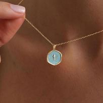 Mielos mažos kryžiuko choker kaklo papuošalai Kasdieniai paprasti kryžiuko pakabuko choker minimalistiški religiniai papuošalai mielos dovanos krikščioniškos dovanos moterims mėlyna