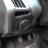 Automobilio priekinių žibintų jungiklio dangtelio lipdukas Ford Focus 3 MK3 MK4 KUGA Escape Mustang 2015 Mondeo Fusion 2013-2016 Ecosport 18-23 juoda