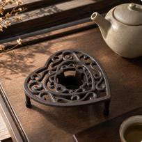 Cast-Iron Tea-Warming Stand Decorative Heart-Shaped Teapot Warmer Versatile brown