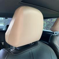 Nauja Priekinės Sėdynės Automobilio Galvos Atramos Dangtelis PU Oda Vandeniui Atsparus Elastingas Automobilio Pagalvės Užvalkalas Universalios Galvos Atramos Dulkių Dangtelis Automobilio chaki