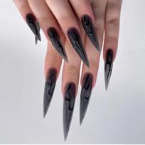 Black Fake Nails Long Stiletto Press on Nails Women Halloween Party Charm Manicure Spicy Girls Wearable False Nails Tips 24Pcs