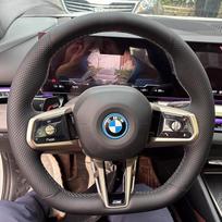 Rankomis siūta anglies pluošto ir tikros odos automobilio vairo apdangalas BMW 325i 330LI 740li 530LI 2025 black